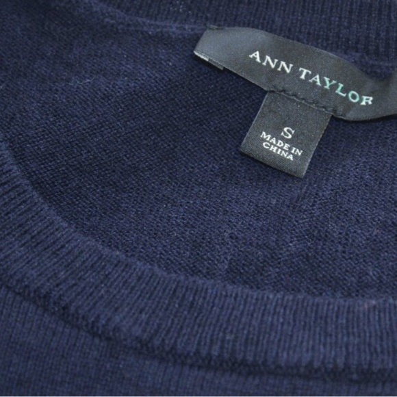 Ann Taylor Wool Blend Equestrian Horse Themed Navy Sweater - Size S - Picture 3 of 6